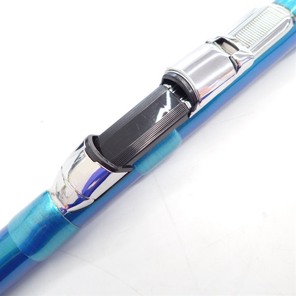 ２２サーフランダー４０５ＤＸ